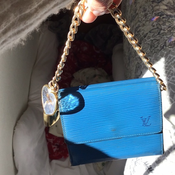 Small chain with Marino glass heart charm& lv lock and key - Picture 6 of 7